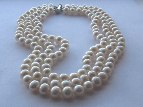 High lustre white pearl necklace from crimeajewel